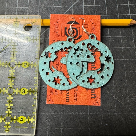 Christmas Earrings reindeer star cutout embossed aqua leather hand crafted - Picture 2 of 2